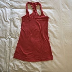 Lululemon Racerback Nulu Extra Long - Salmon